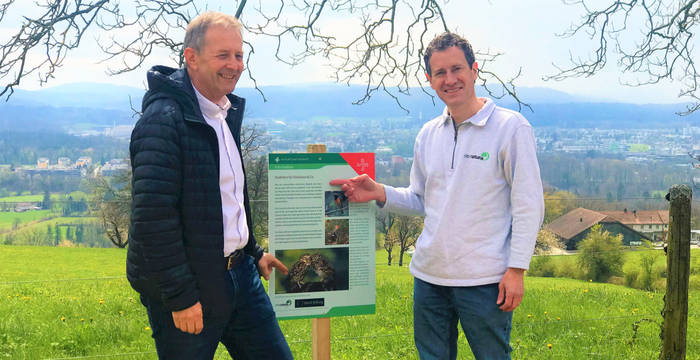 Infotafel auf der Juraweid